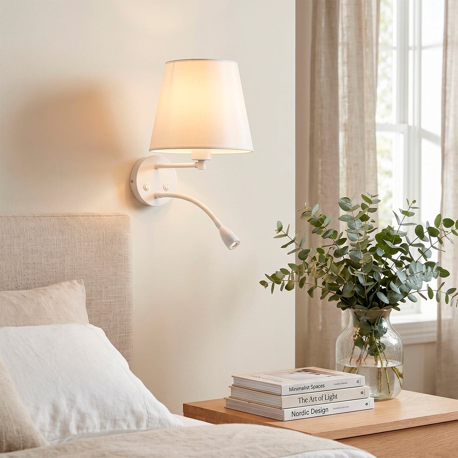 Aplique de pared "Lumina" E27 con foco LED de lectura 3W