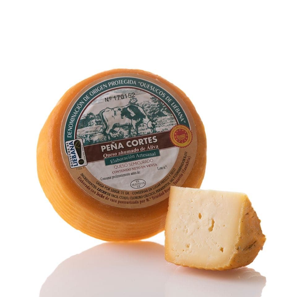 Queso ahumado de Aliva artesano de Cantabria Peña Cortés. Pieza 400grs. aproximadamente