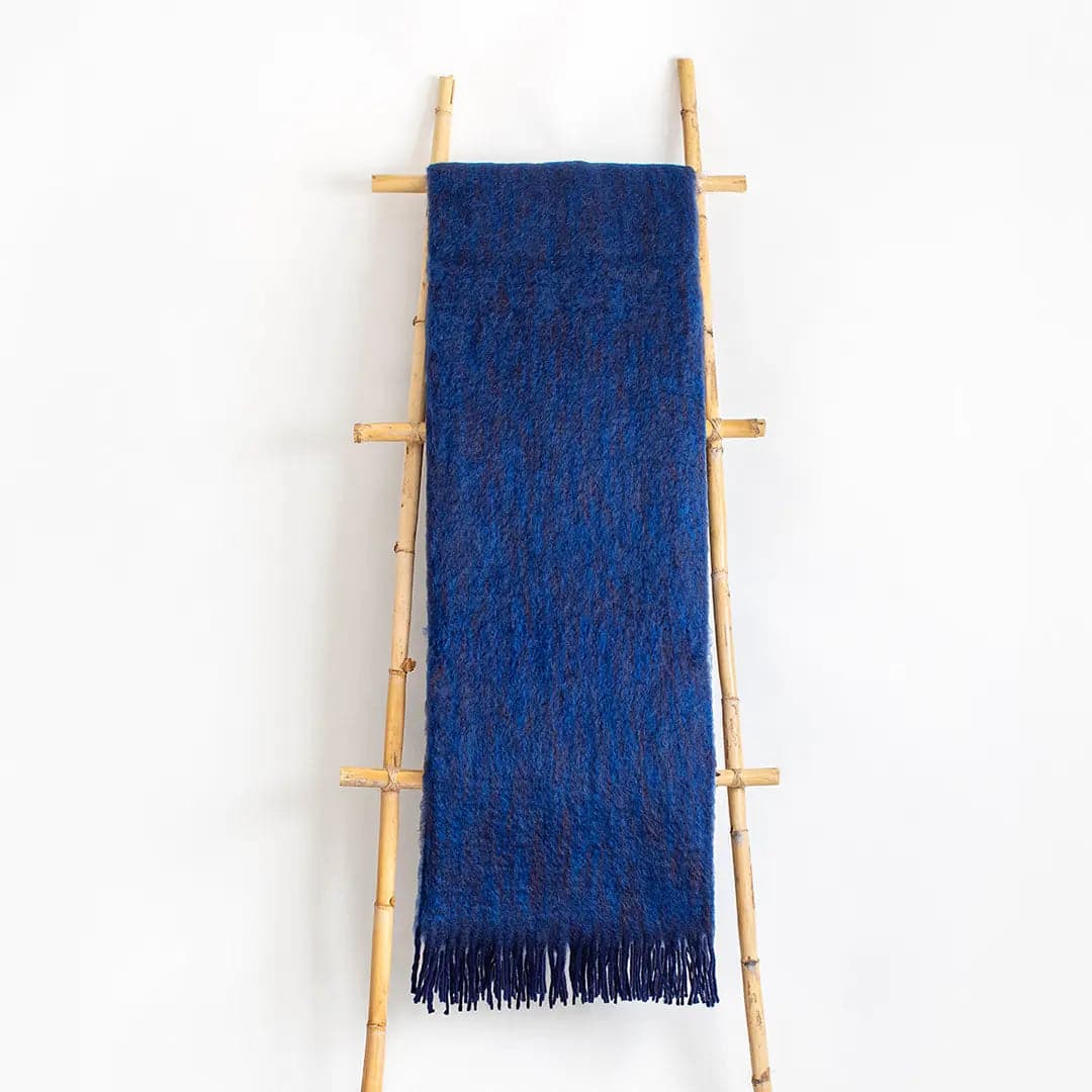 Manta Mohair Diana Azul Marino