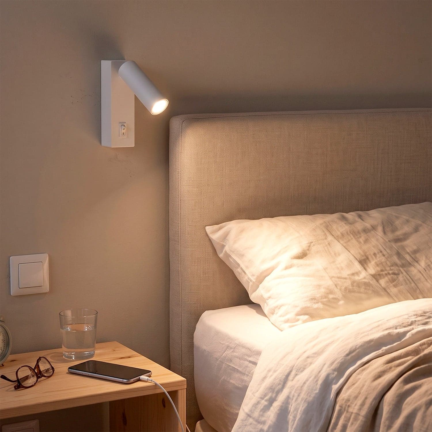 Aplique de pared para lectura 3W Orientable "Halo" Chip CREE